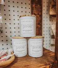 Load image into Gallery viewer, Passenger Princess
